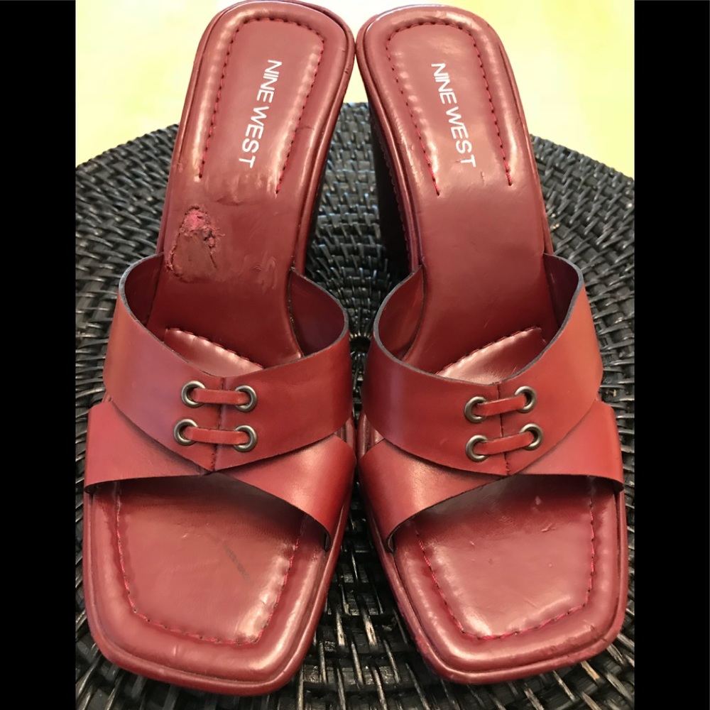 New Wine Color Nine West Sz8 Slides - image 2
